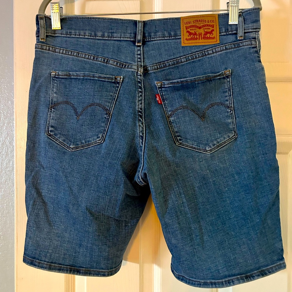 Levi's Bermuda shorts. Medium denim.